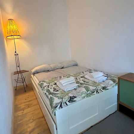 Tenement Apartment 90M2 City Center Krakkó Kültér fotó
