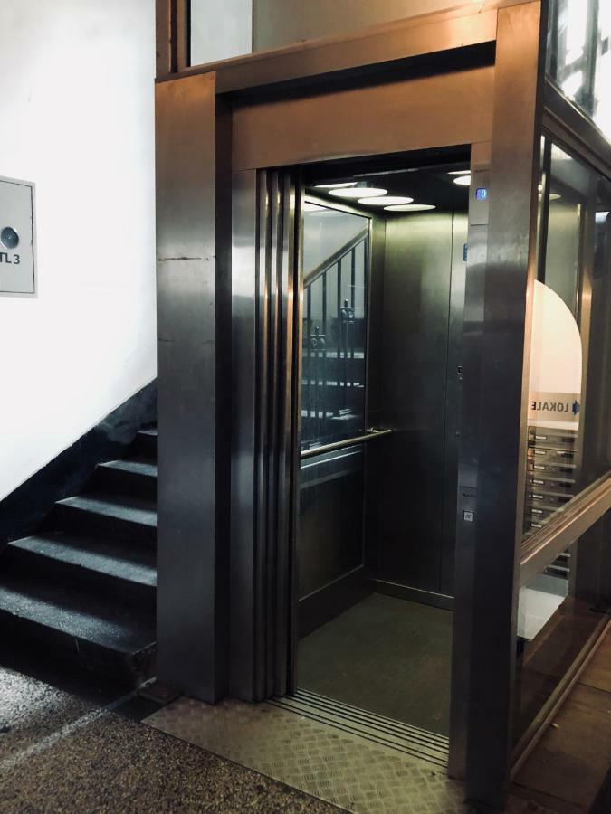 Tenement Apartment 90M2 City Center Krakkó Kültér fotó